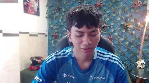 markbowie online show from December 16, 1:38 pm