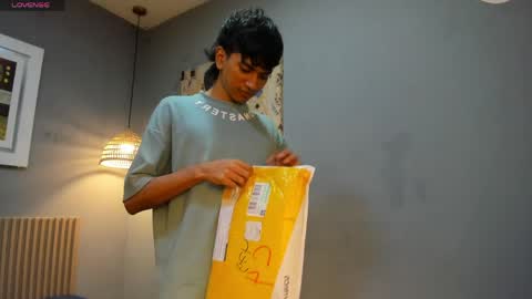 markbowie online show from April 10, 9:52 pm