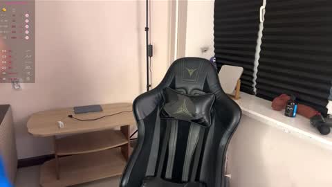 Mark online show from December 21, 2:35 pm