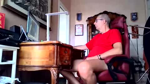 markmarkmark00 online show from May 31, 2:46 pm