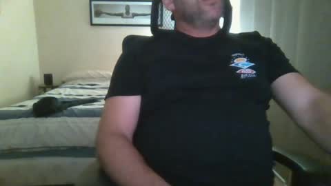 Snapshot of markoboy34 chatting on July 18, 12:20 pm Matt Kung online show from July 18, 12:20 pm