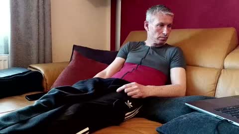 Markus081976 online show from April 19, 2:27 pm