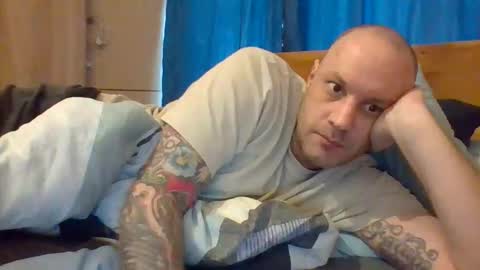 markus_7 online show from April 2, 8:23 am