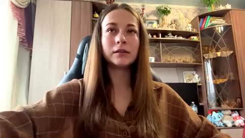Snapshot of marlenahuit chatting on June 30, 3:18 am Lena online show from June 30, 3:18 am