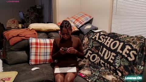 Snapshot of marleymadness9 chatting on April 4, 7:50 am MarleyAquafina online show from April 4, 7:50 am