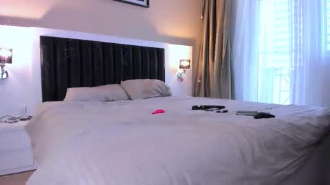 Snapshot of marrena_a chatting on February 23, 8:44 am -- Mari -- online show from February 23, 8:44 am