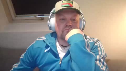 mars0481 online show from February 17, 1:07 pm