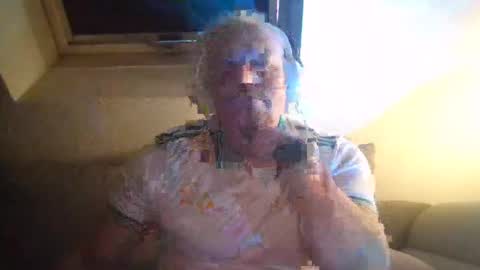 mars0481 online show from March 31, 5:46 pm