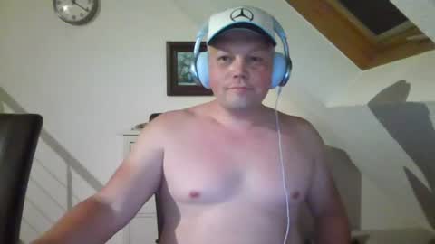 Snapshot of mars0481 chatting on June 20, 10:23 pm mars0481 online show from June 20, 10:23 pm