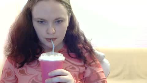 marshmellowsofia online show from July 27, 6:31 am