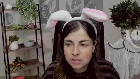 martaedams online show from November 6, 6:14 am