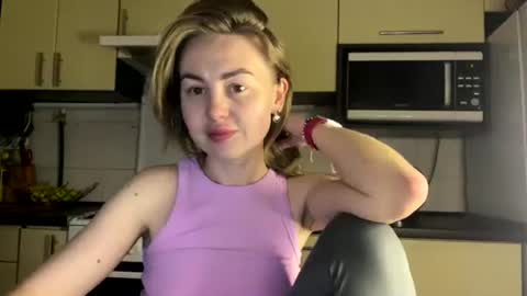 Marta online show from April 12, 8:03 pm