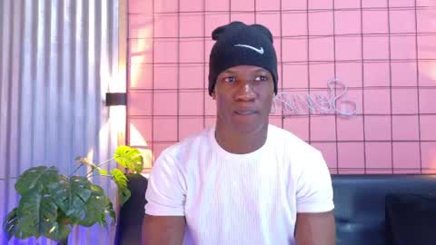 Snapshot of martin_killer chatting on July 18, 7:06 pm Martin online show from July 18, 7:06 pm