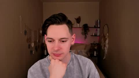 Martin online show from April 4, 9:23 pm