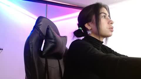 Snapshot of martina3120 chatting on February 8, 12:30 pm 100 explicit here. follow online show from February 8, 12:30 pm