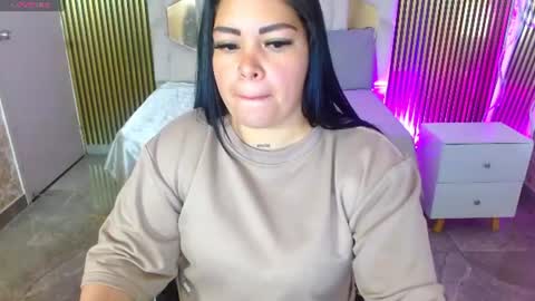 Hey im martina online show from June 17, 5:21 am