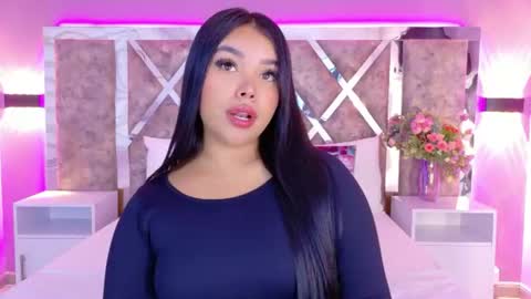 Snapshot of martinagarcia__ chatting on June 29, 7:25 pm Martina Garcia online show from June 29, 7:25 pm