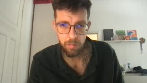 Snapshot of martinmagic467659 chatting on February 4, 9:26 am martinmagic467659 online show from February 4, 9:26 am