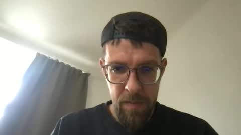 Snapshot of martinmagic467659 chatting on March 16, 11:03 am martinmagic467659 online show from March 16, 11:03 am