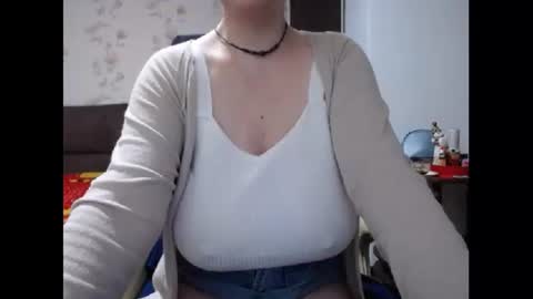 Mary online show from February 25, 10:04 am