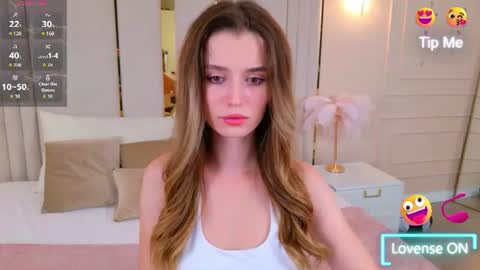 Snapshot of marybeth_snow chatting on July 15, 5:18 pm Marybeth online show from July 15, 5:18 pm