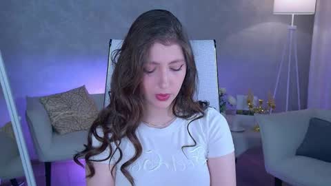 Mary Miller online show from May 14, 9:38 am