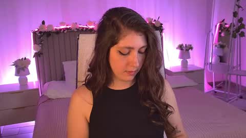 Mary Miller online show from May 28, 10:34 am