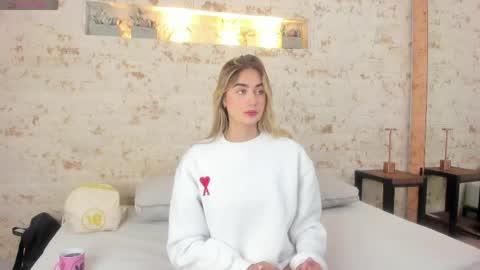 maryy campbell online show from April 7, 11:43 am