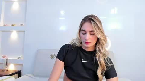 Snapshot of maryy_campbell chatting on July 20, 7:05 pm maryy campbell online show from July 20, 7:05 pm