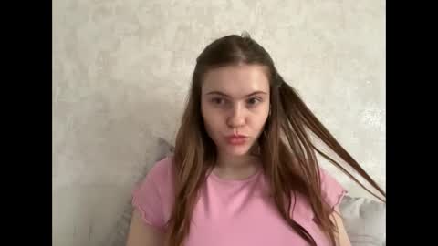 MaryYourr online show from June 3, 10:07 am