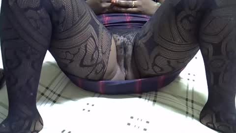 Cate online show from April 18, 7:58 pm