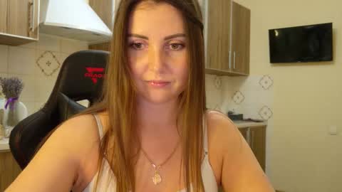 Snapshot of masha_queen chatting on November 24, 7:02 pm Masha online show from November 24, 7:02 pm