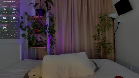 masholly online show from April 26, 3:48 am