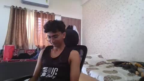 Mask Boy online show from November 1, 3:52 am