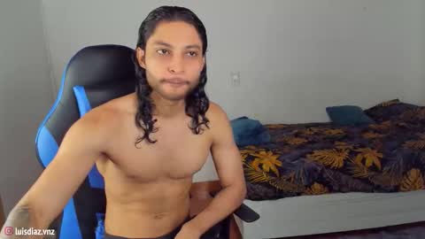 Snapshot of massatgeserotics chatting on January 12, 9:31 pm I Am Odin online show from January 12, 9:31 pm