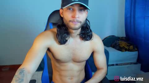 Snapshot of massatgeserotics chatting on February 7, 4:33 pm I Am Odin online show from February 7, 4:33 pm