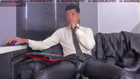 I am Massimo online show from June 2, 1:02 pm