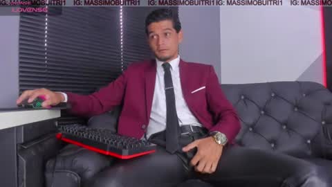 I am Massimo online show from July 21, 11:56 am