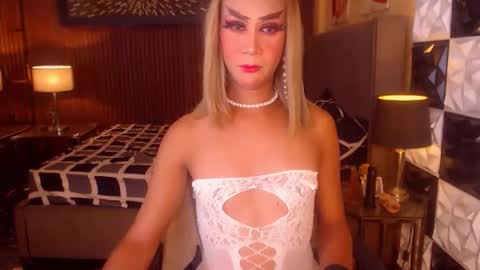 massivecockasiants online show from April 18, 7:29 pm