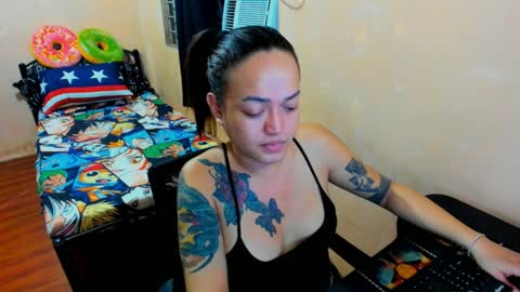 kimmy online show from April 6, 7:04 pm