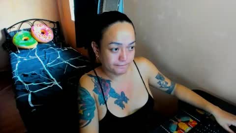 kimmy online show from April 13, 8:53 am