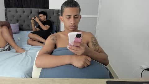 Snapshot of master_boy28 chatting on January 7, 8:17 am master_boy28 online show from January 7, 8:17 am