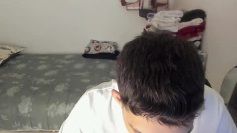 Snapshot of master_boy28 chatting on January 13, 6:35 pm master_boy28 online show from January 13, 6:35 pm