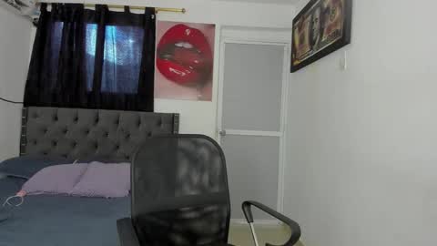 Snapshot of master_boy28 chatting on March 10, 6:35 pm master_boy28 online show from March 10, 6:35 pm
