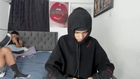 Snapshot of master_boy28 chatting on March 25, 8:20 am master_boy28 online show from March 25, 8:20 am