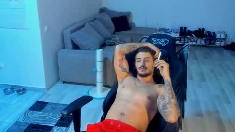 masterchris12 online show from October 29, 9:05 pm