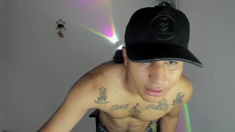 mastercute online show from November 27, 8:33 pm