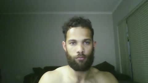 Snapshot of masterroshicocksa chatting on April 12, 10:59 pm masterroshicocksa online show from April 12, 10:59 pm