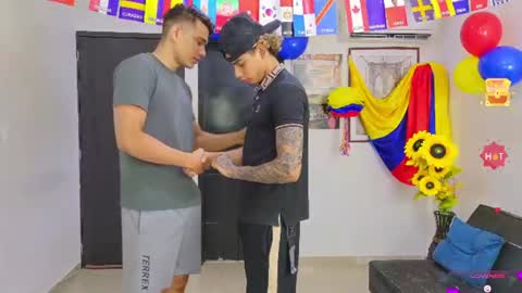 Snapshot of masters_sexx chatting on June 29, 11:10 am Team Cris Darwin- Fernando- Stiven- David online show from June 29, 11:10 am