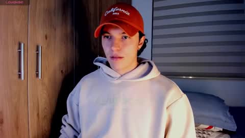 mastrangelo_x online show from March 19, 2:37 am